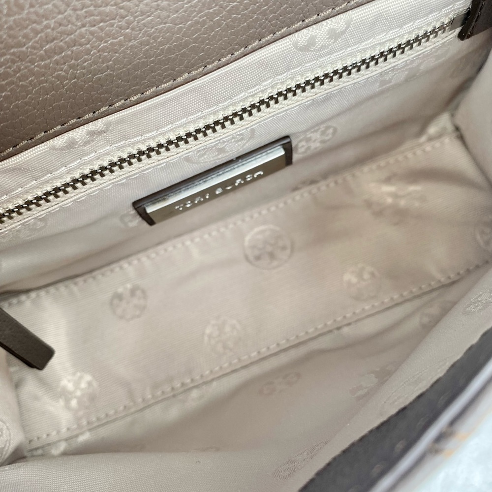 🆕💎💎Tory Burch Fleming charm small convertible shoulder bag/crossbody bag - Picture 6 of 12